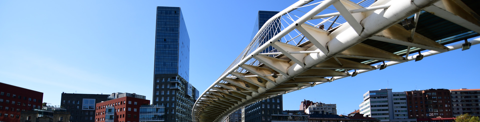 Fotografía de banner principal, se muestra la ciudad de Bilbao